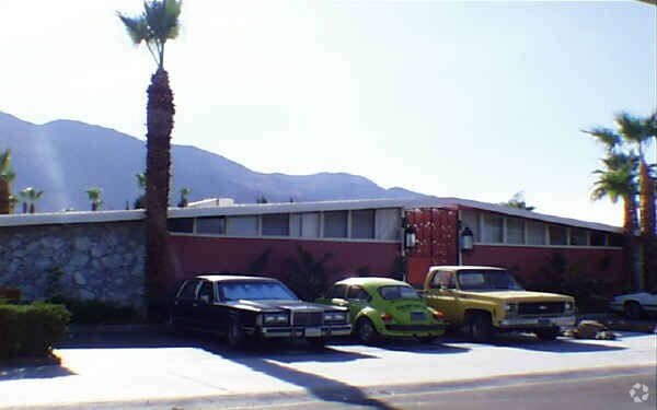 Primary Photo - 643 S Thornhill Rd