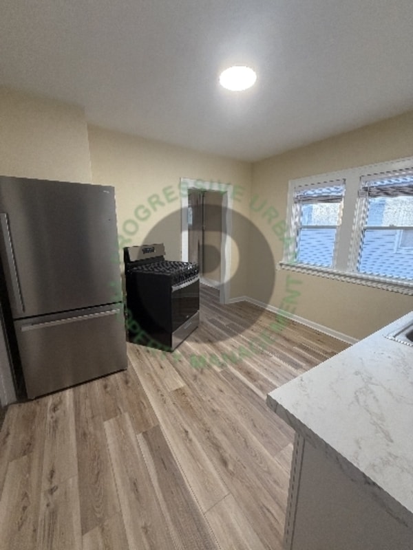 Building Photo - 4427 W 49th St