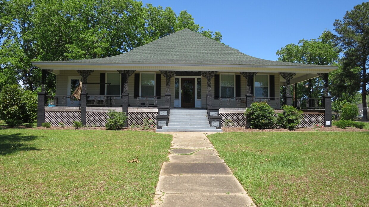 Primary Photo - 1140 N 3 Notch St