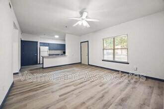 Building Photo - 2619 N Quality Ln