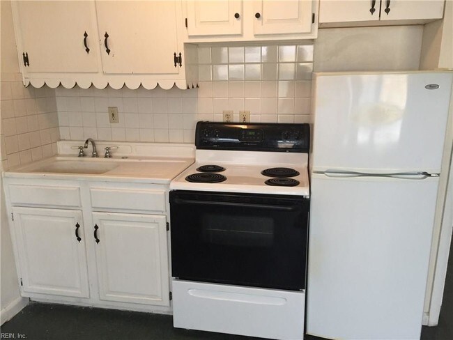 Foto del edificio - 9611 17th Bay St