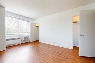 Interior Photo - Dorchester