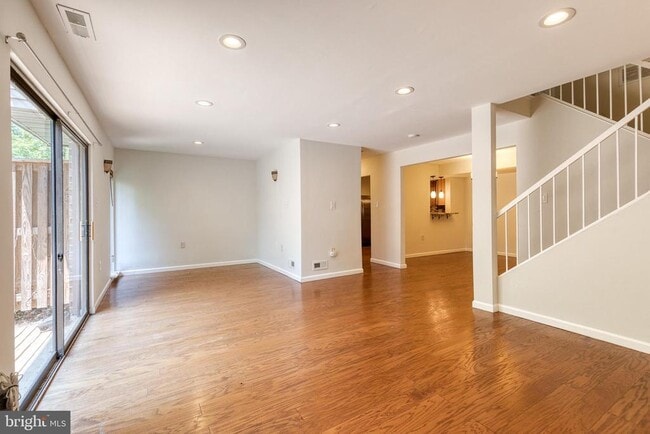 Building Photo - 10564 Cross Fox Ln