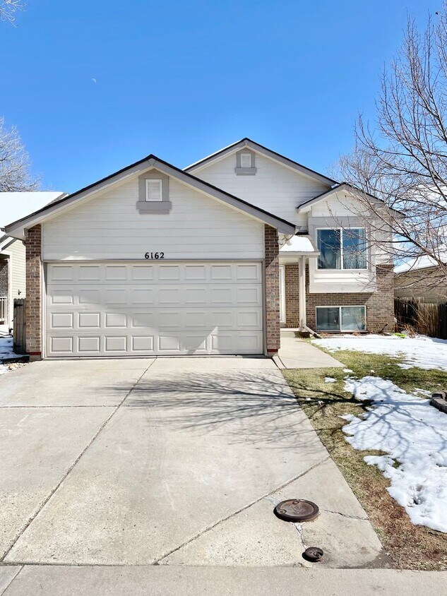 Stunning Bright 4 bed 2 Bath Home in the h... House Rental in Arvada