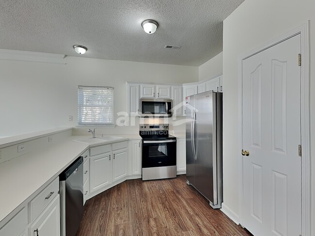 Foto del edificio - 14019 Millers Creek Ln