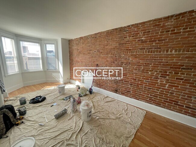 Building Photo - 51 Joy St