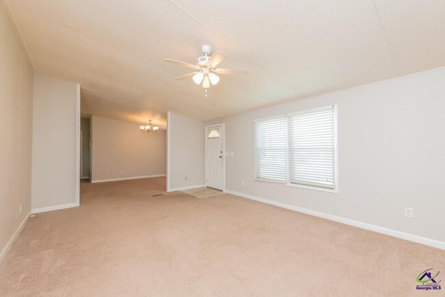 Foto del edificio - 137 Shamrock Cir