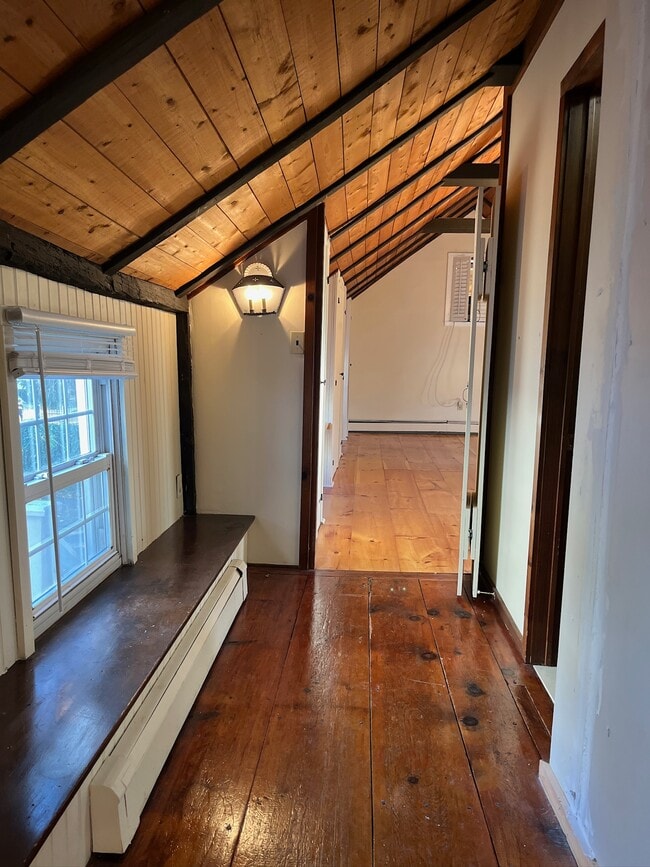 Foto del edificio - 289 White Bridge Rd