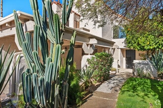 Building Photo - 73322 Shadow Mountain Dr