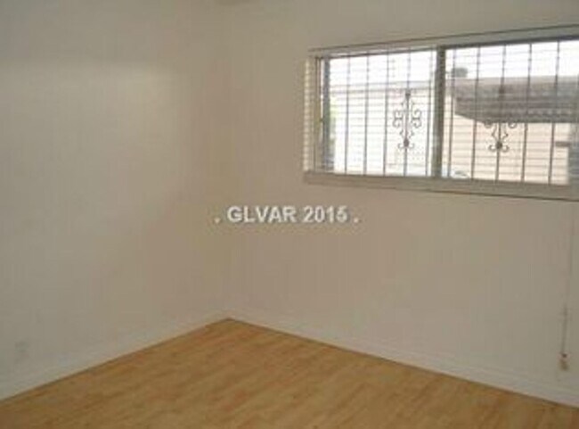 Building Photo - Cozy 1 bedroom, 1 bathroom- Available Now!