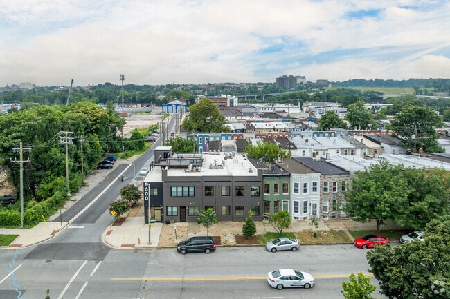 Aerial Photo - 2600 Huntingdon Ave