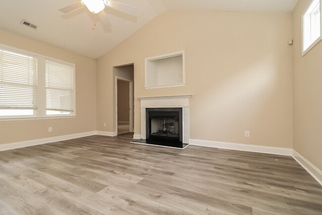Building Photo - 84 Denby Cir