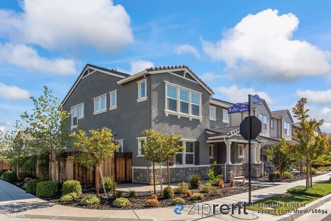Building Photo - 4 br, 3.5 bath House - 1428 Wilshire Ave, ...