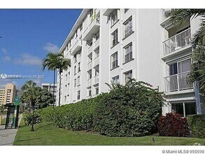 Building Photo - 17800 Atlantic Blvd