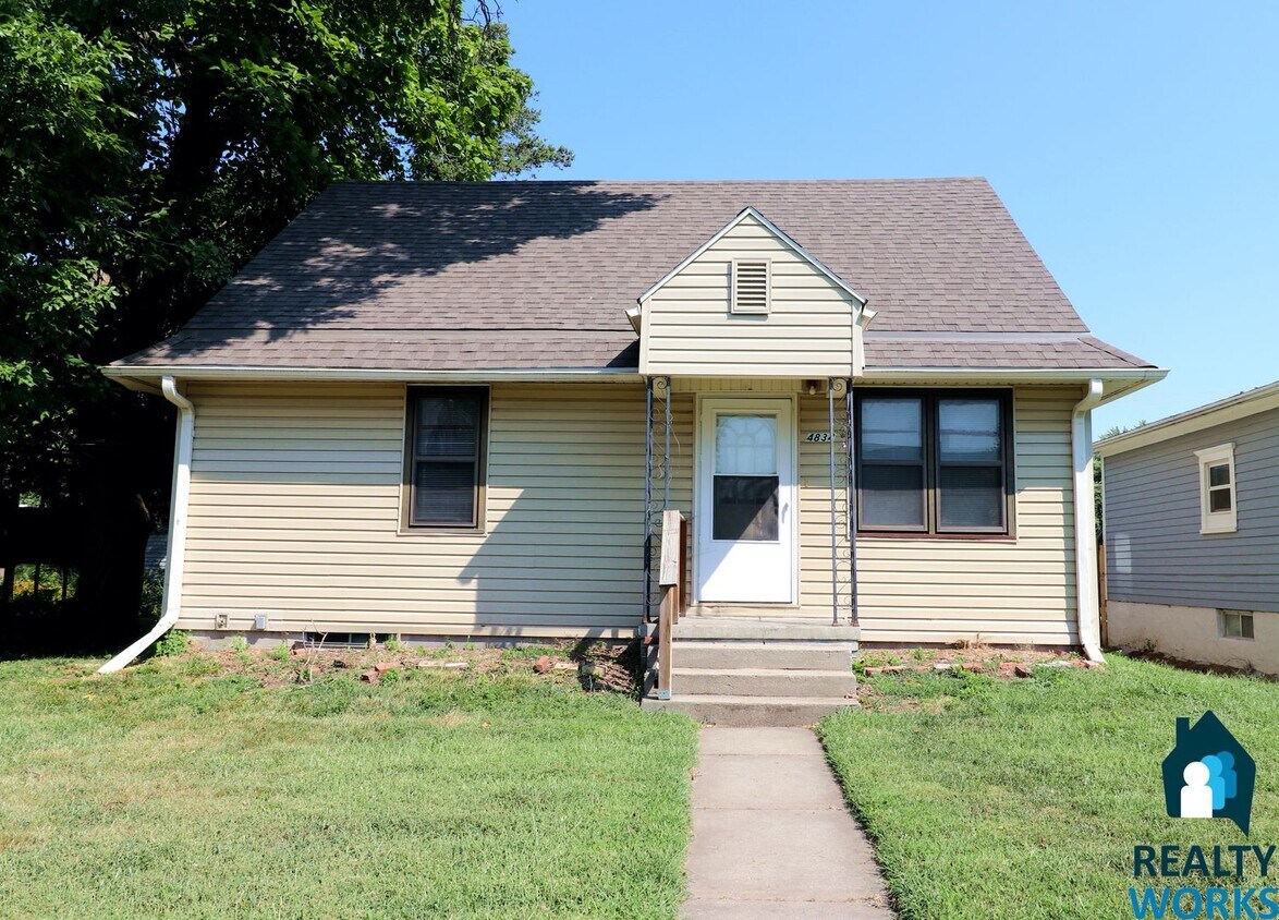 4834 Greenwood St, Lincoln, NE 68504 House Rental in Lincoln, NE