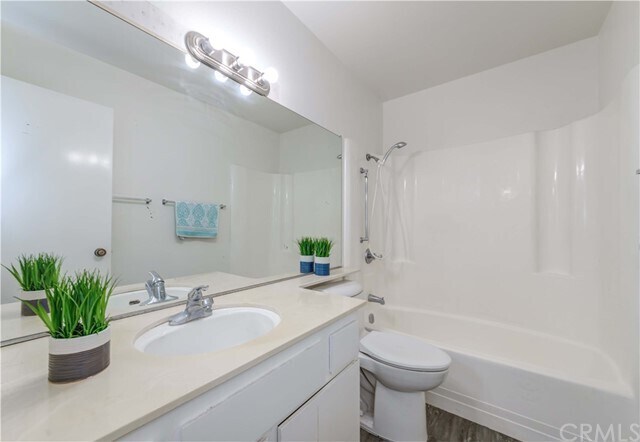Building Photo - 13610 La Jolla Cir