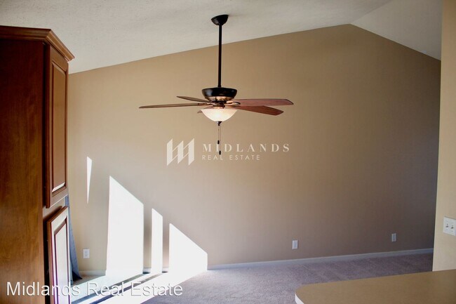 Foto del edificio - 3 br, 2 bath House - 6104 S 191st Street