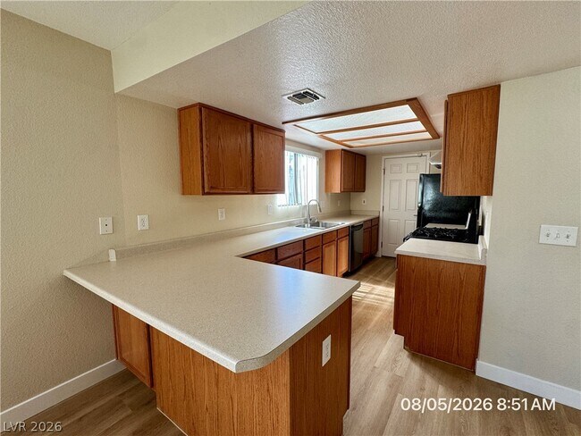 Foto del edificio - 7749 Success Ct