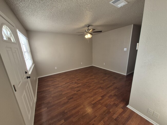 Foto del edificio - 6404 28th St