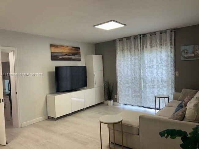 Foto del edificio - 245 189th Terrace