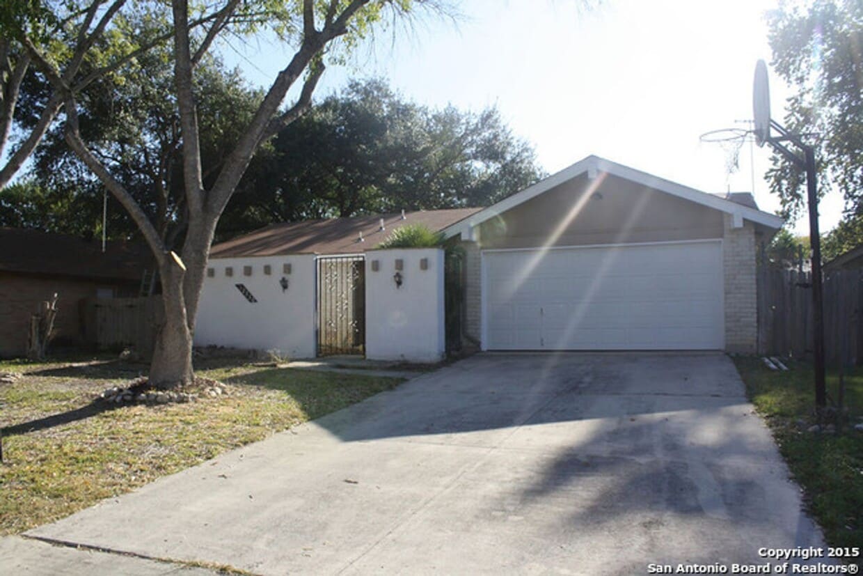 Primary Photo - ***APPLICATION CURRENTLY UNDER REVIEW***Ch...