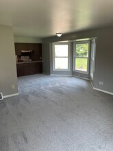 Building Photo - 4465 W Milham Ave