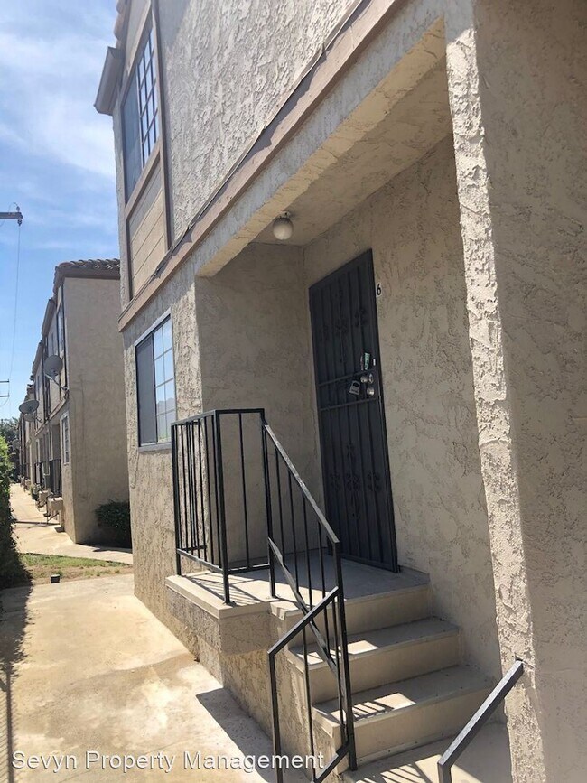 Building Photo - 2 br, 2 bath House - 5195 Walnut Ave. #6