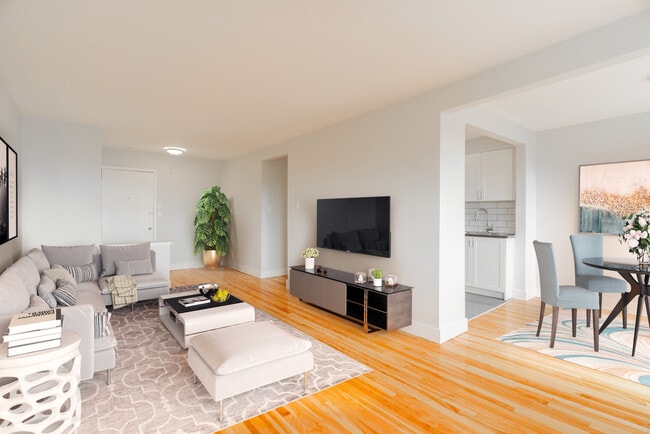 Building Photo - 395 Cote-Vertu, 1105 Jules Poitras, 370 Thompson