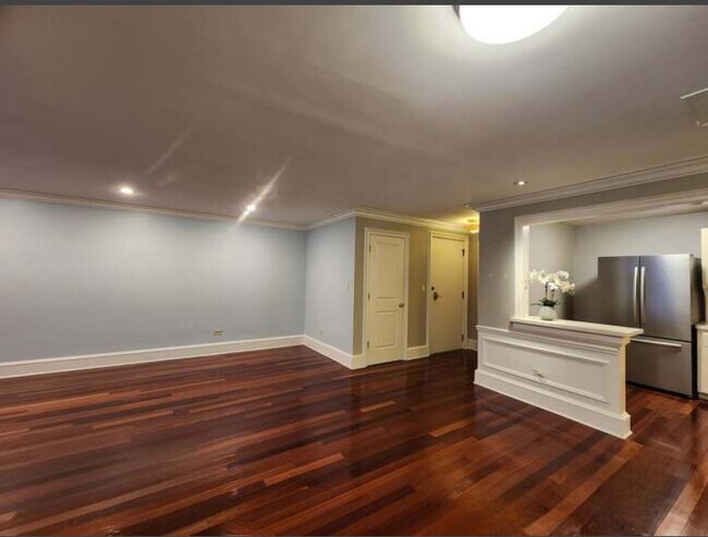 Foto del edificio - 401 S Grove Ave