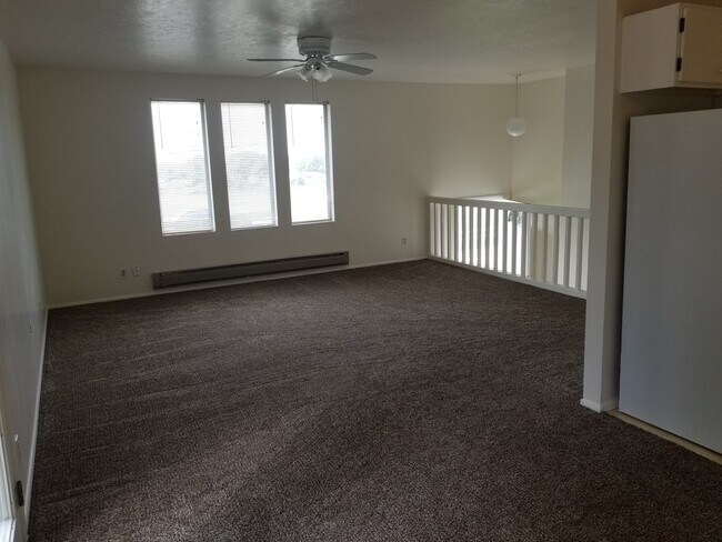 Building Photo - 146 Elberta Duplex