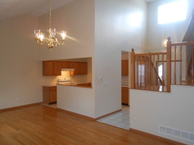 Building Photo - 3939 Eastrise Dr
