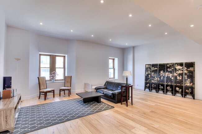 Photo du bâtiment - 3478 Av. du Parc