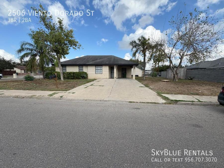 Primary Photo - 2506 Viento Dorado St
