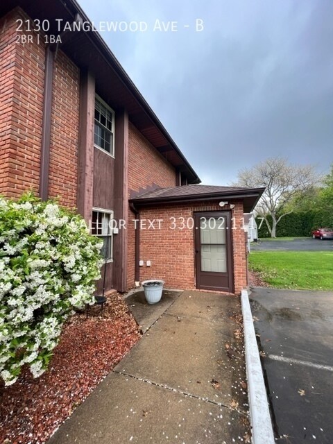 Foto del edificio - 2130 Tanglewood Ave