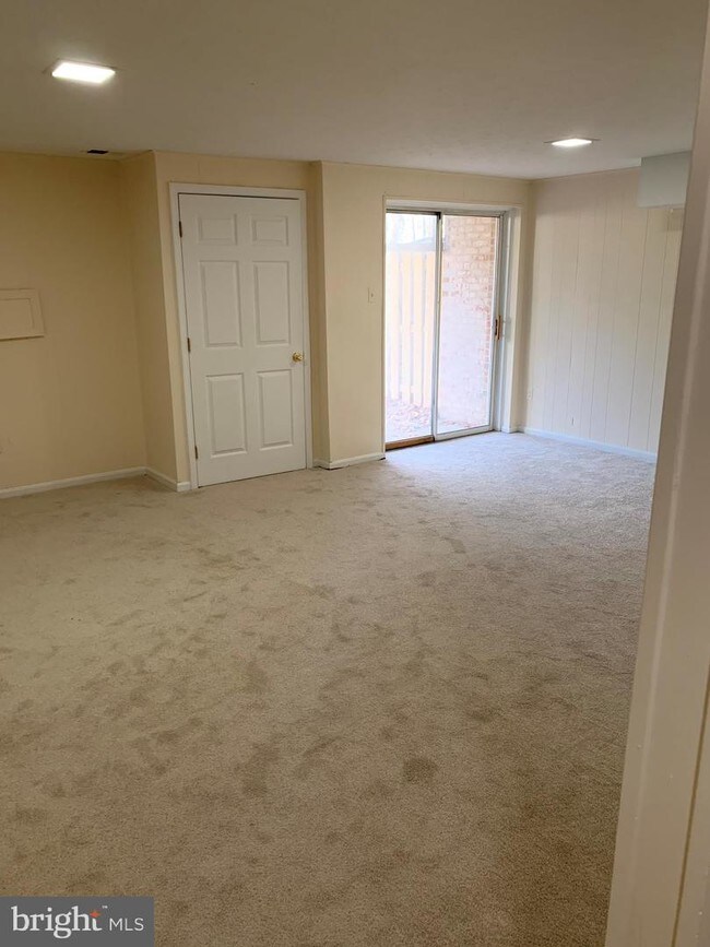 Building Photo - 7305 Gist Ct
