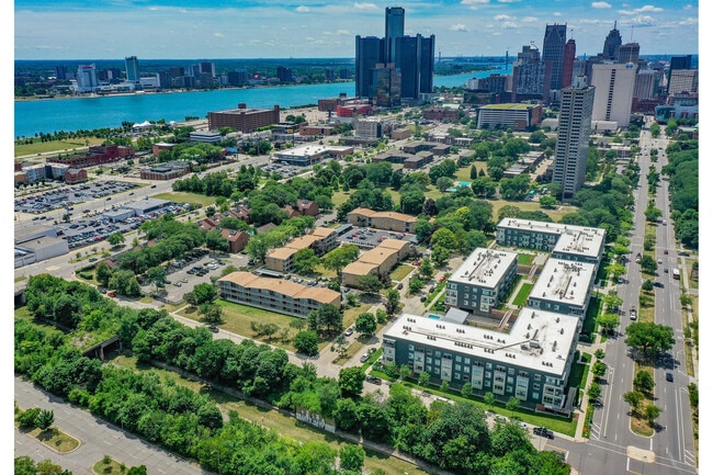 Building Photo - Central Park Apts