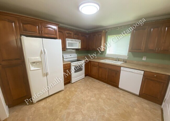 Building Photo - !!Get 1/2 OFF Your First Month!!