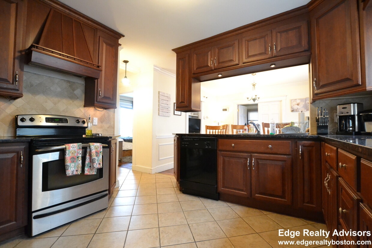 Photo - 70 Hobart St. Unit 1