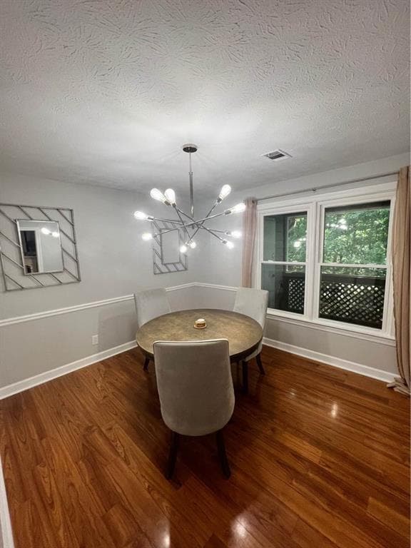 Building Photo - 1445 Oakridge Cir