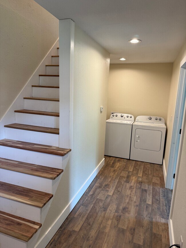 Foto del edificio - 122 Highland Cir