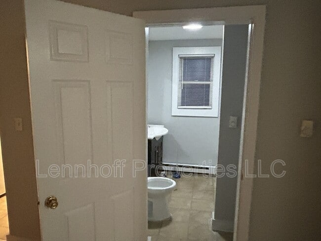 Foto del edificio - 145 Water St