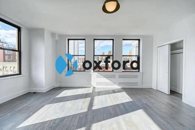 Building Photo - 3 bedroom in New York NY 10003