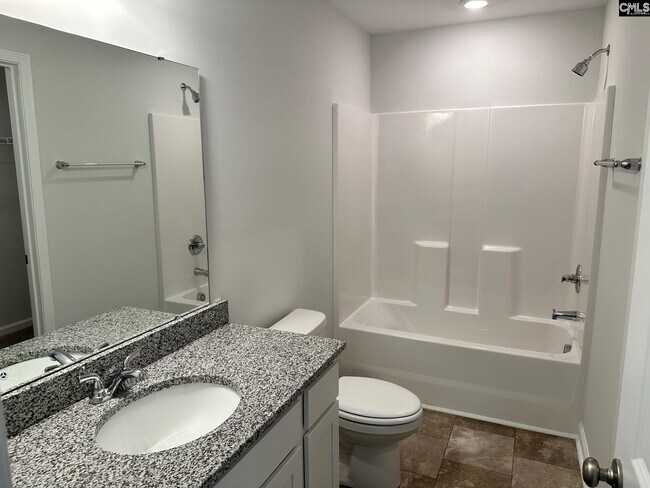 Foto del edificio - 820 Summerwood Ln