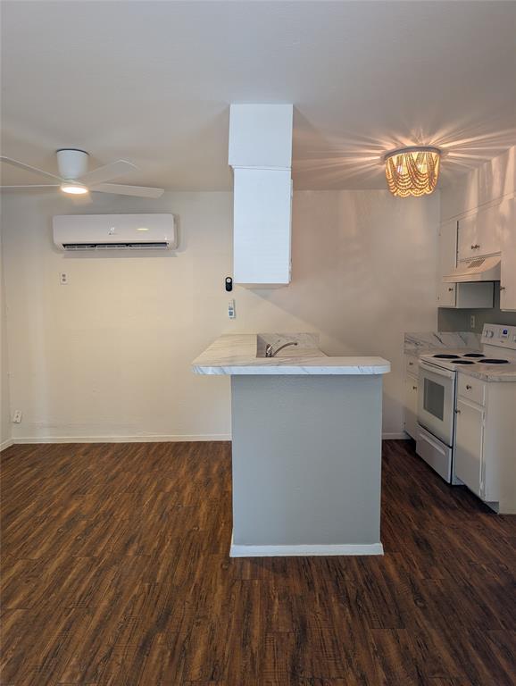 Foto del edificio - 3119 Tom Green St
