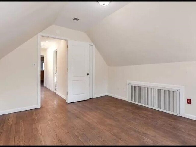 Building Photo - 399 Bergen Ave
