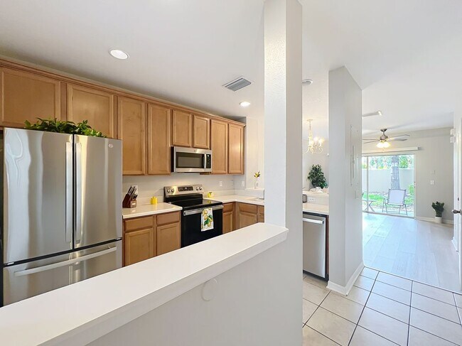 Foto del edificio - 3309 Wilshire Way Rd