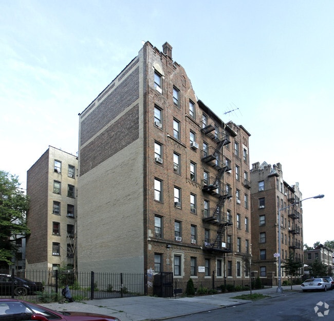 Building Photo - 18 E 21ST ST