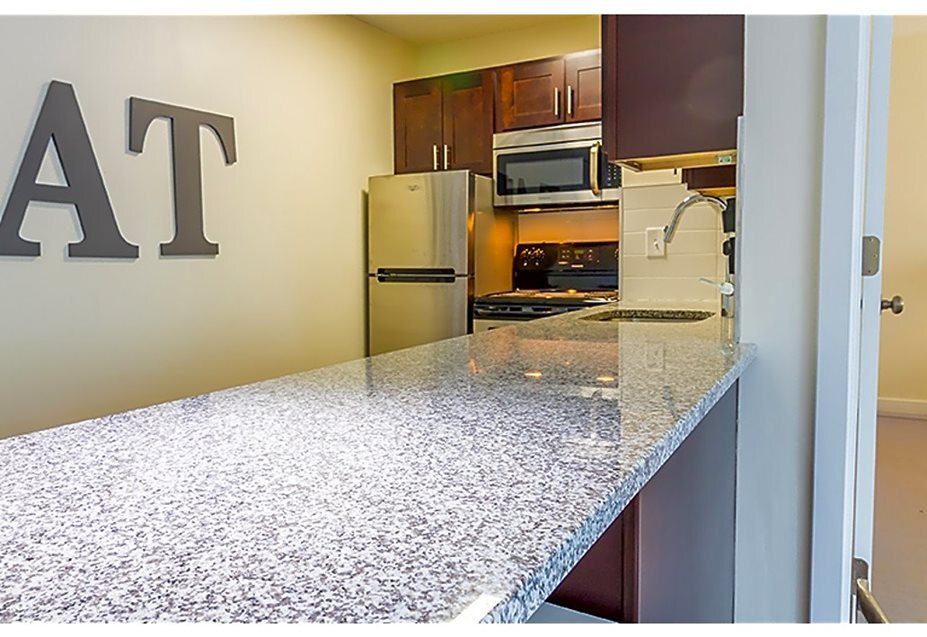 Thirteen 20 Seven Apartments – photo 5