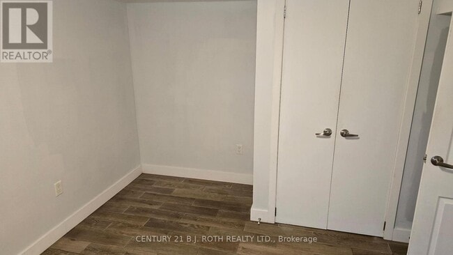 Building Photo - 121 Cumberland St