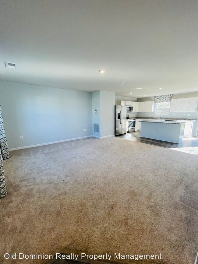 Building Photo - 4 br, 2.5 bath House - 2065 Tailor Drive